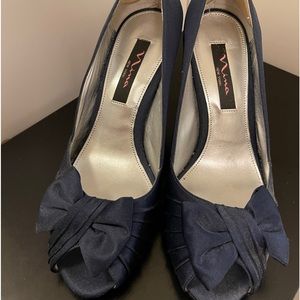 Women’s Size 8 1/2 Nina Dress Shoe